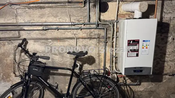 Oborniki śląskie ,  Trzebnicka   7