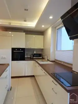 Gliwice ,  Szafirowa   4