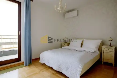 Warszawa ,  Oboźna   5