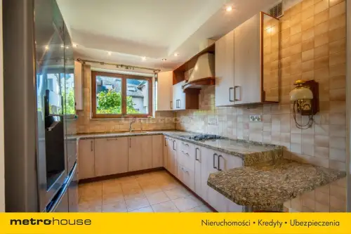 Julianów ,  Leszczynowy Zaułek   14