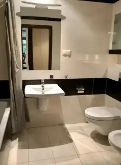 Warszawa ,  Sienna   3