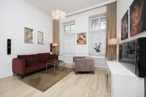 Poznań ,  Józefa Chełmońskiego   3