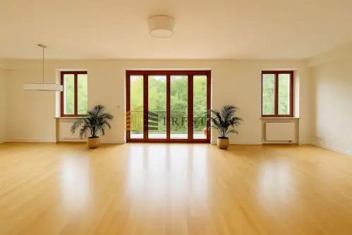 Warszawa ,  Płyćwiańska   3