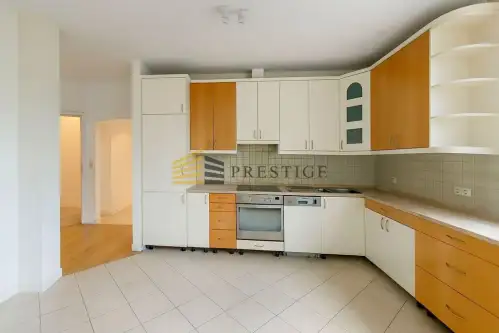 Warszawa ,  Płyćwiańska   6