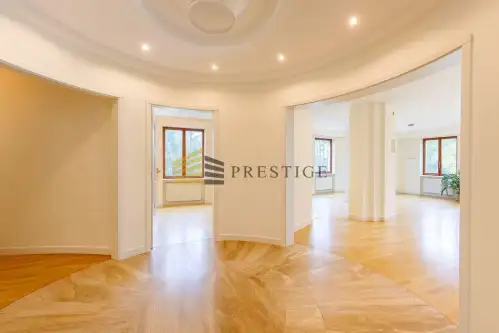 Warszawa ,  Płyćwiańska   8