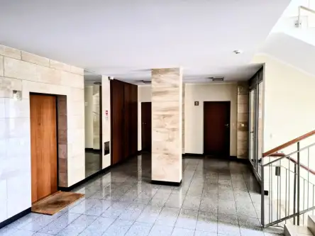 Warszawa ,  Prymasa Augusta Hlonda   11