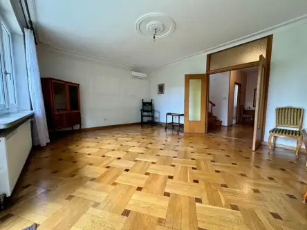 Warszawa ,  Czereśniowa   9