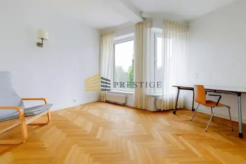 Konstancin-jeziorna ,  Królewska   10