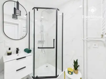 Olsztyn ,  Dworcowa   8