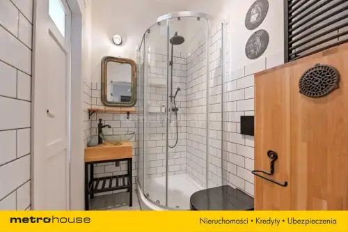 Toruń ,  Mickiewicza   11