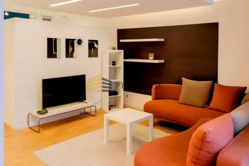  Warszawa   al. 3 Maja 