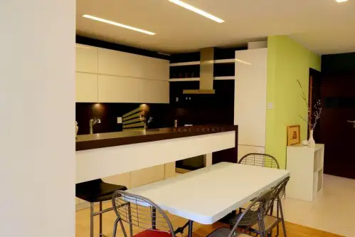 Warszawa ,  al. 3 Maja   3