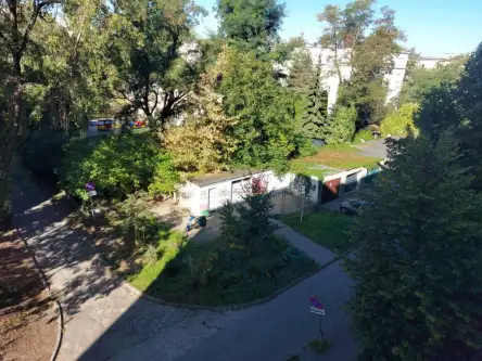 Warszawa ,  Leszno   10