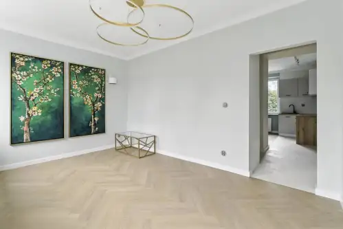 Warszawa ,  Leszno   2