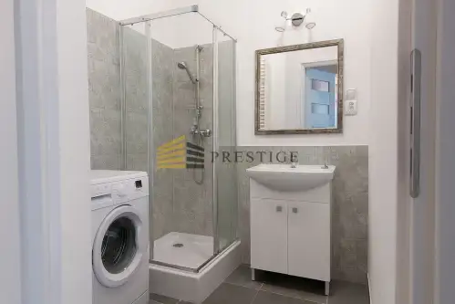 Warszawa ,  Piękna   8