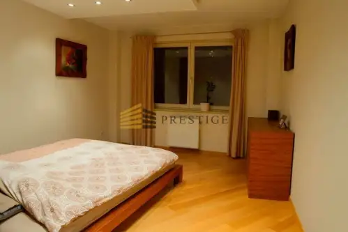 Warszawa ,  Krańcowa   4