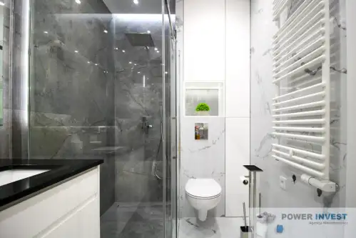 Kraków ,  rondo Grzegórzeckie   13