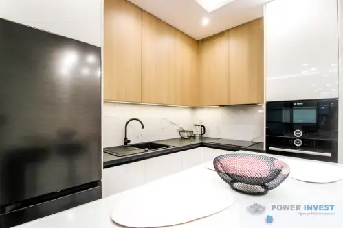 Kraków ,  rondo Grzegórzeckie   9