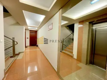 Warszawa ,  Łowicka   12