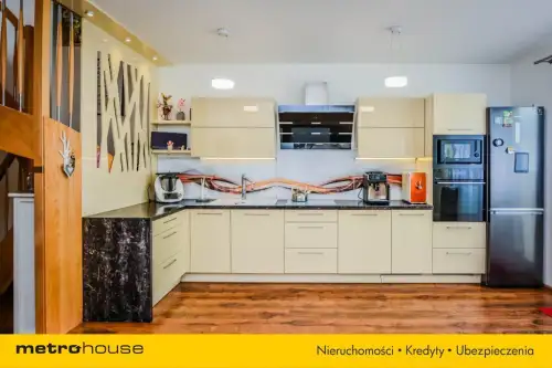 Rumia ,  Dębogórska   9