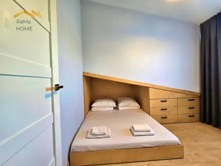 Kraków ,  Halicka   6