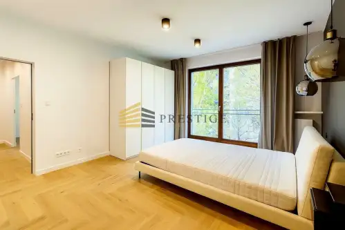 Warszawa ,  Grzybowska   9