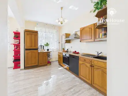 Dąbrówno ,  Dworcowa   8