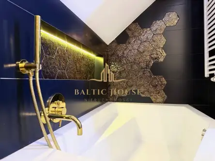 Rumia ,  Jachtowa   7