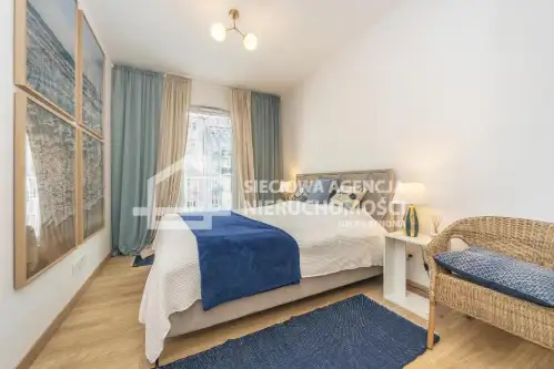 Gdynia ,  Antoniego Abrahama   9