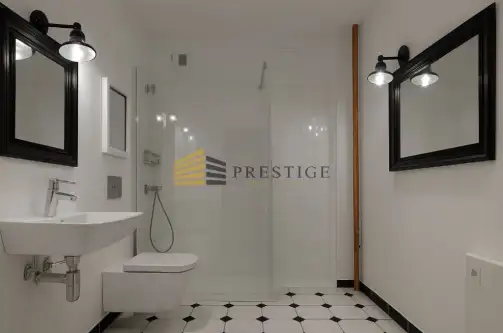 Warszawa ,  Dolna   11