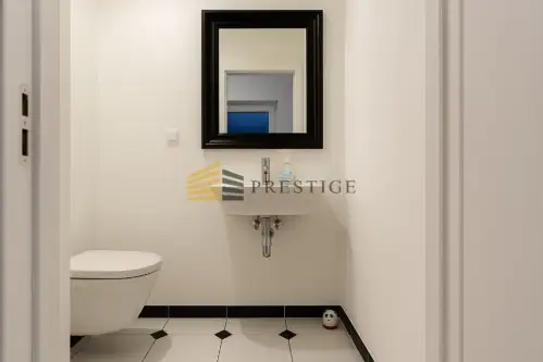 Warszawa ,  Dolna   12