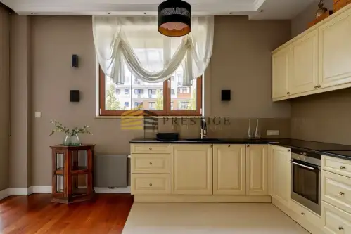 Warszawa ,  Jana Karola Chodkiewicza   7