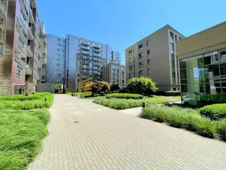 Warszawa ,  Jana Pawła Woronicza   17