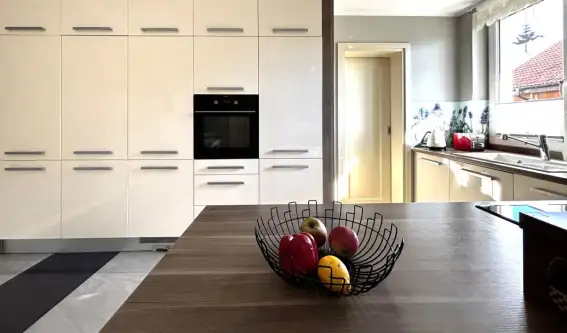 Rumia ,  Wąska   12