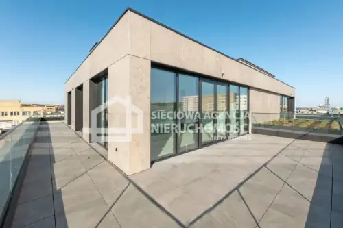 Gdynia ,  10 Lutego   11