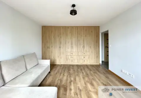 Kraków ,  Powstańców   2