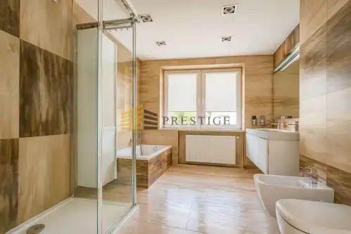 Warszawa ,  Macedońska   16