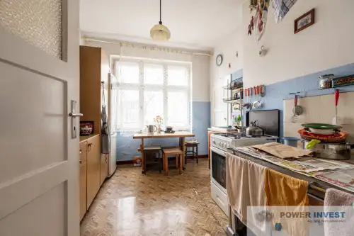 Gliwice ,  Jana Kochanowskiego   6