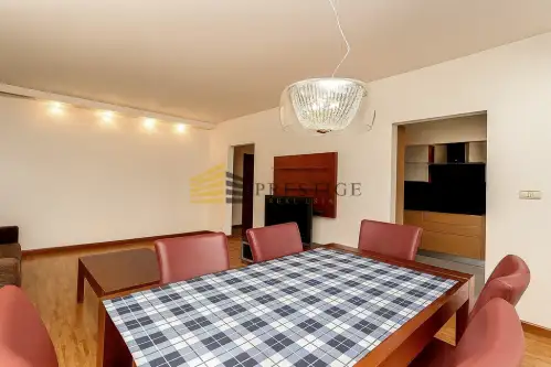 Warszawa ,  Dobra   3