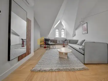 Warszawa ,  Foksal   8