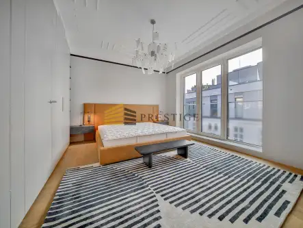 Warszawa ,  Foksal   9