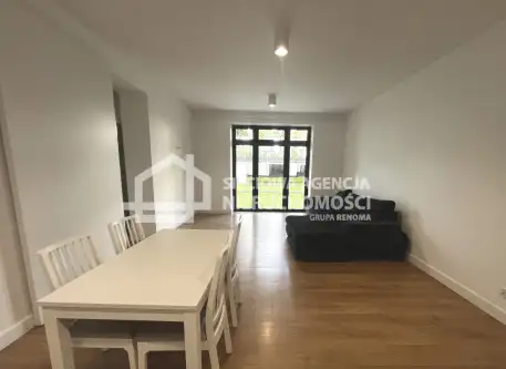 Gdynia ,  Henryka Sienkiewicza   2