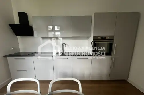 Gdynia ,  Henryka Sienkiewicza   7