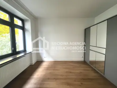 Gdynia ,  Henryka Sienkiewicza   8