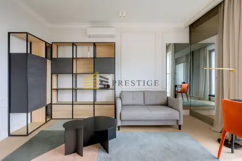 Warszawa ,  Foksal   8