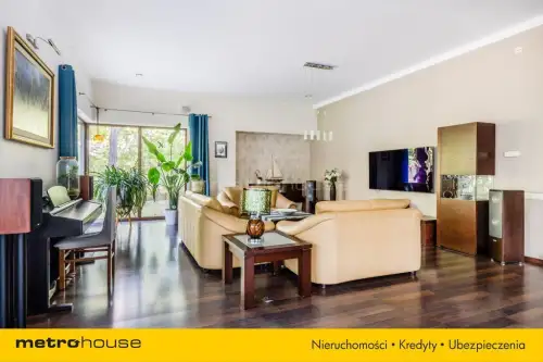 Warszawa ,  Żarecka   18