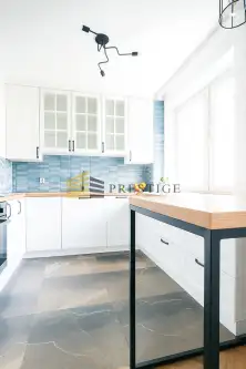 Warszawa ,  Hoża   3