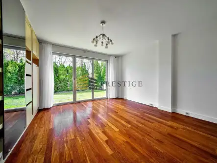 Warszawa ,  Zbyszka Cybulskiego   11