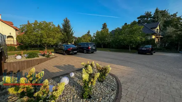 Piaseczno ,  Pomorska   15