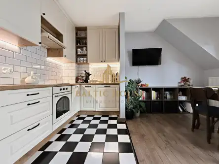 Rumia ,  Jachtowa   4